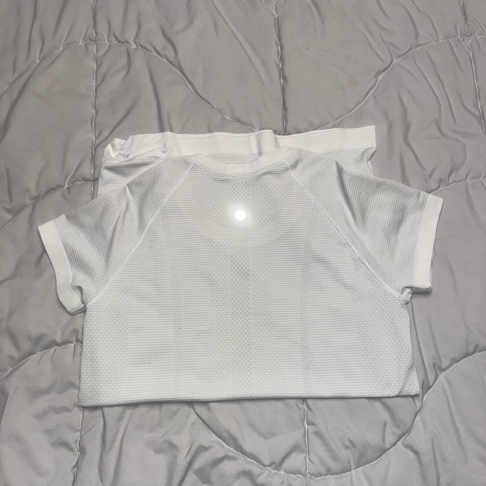 Lululemon Swiftly Tech - image 1